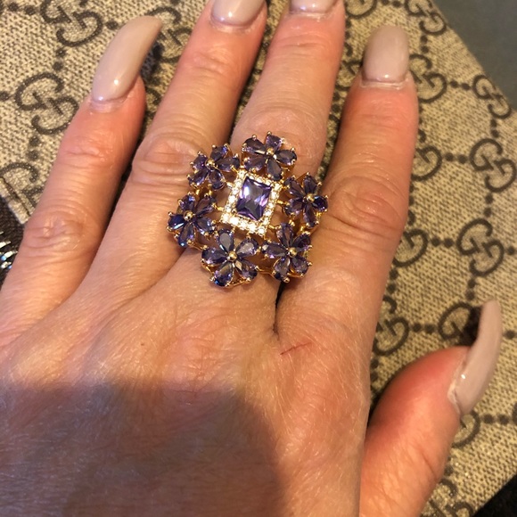 Amethyst cz stone beautiful setting size 6.5 - Picture 2 of 3